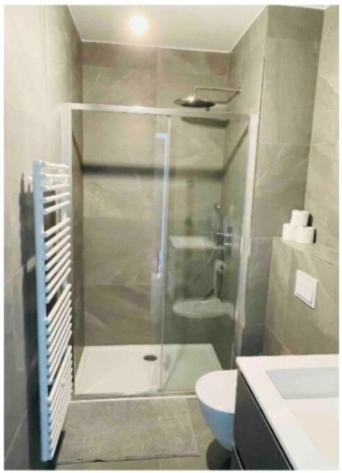 New In Center With Terrac And Parking Apartment *
